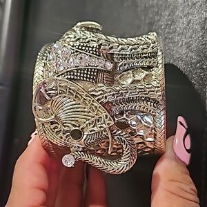 Silver diamond elephant bracelet